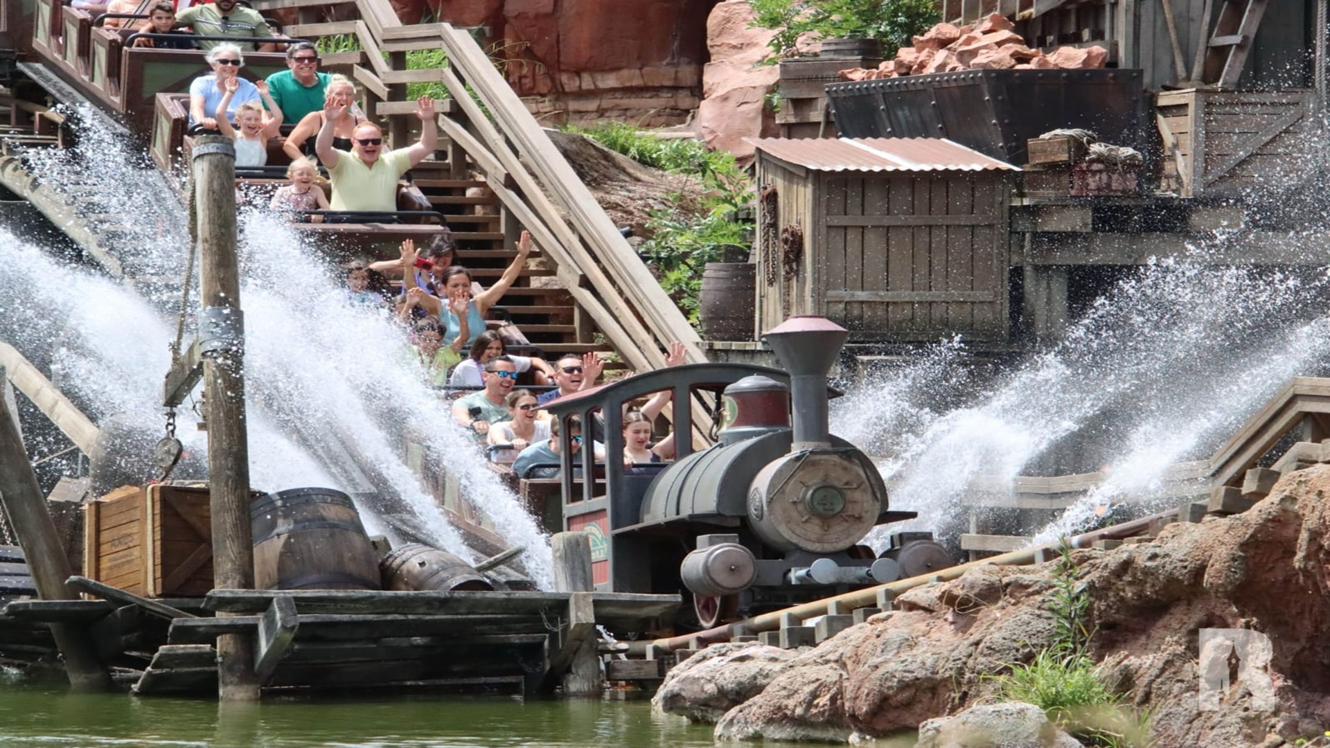 Big Thunder Mountain vernieuwde splash effect.j