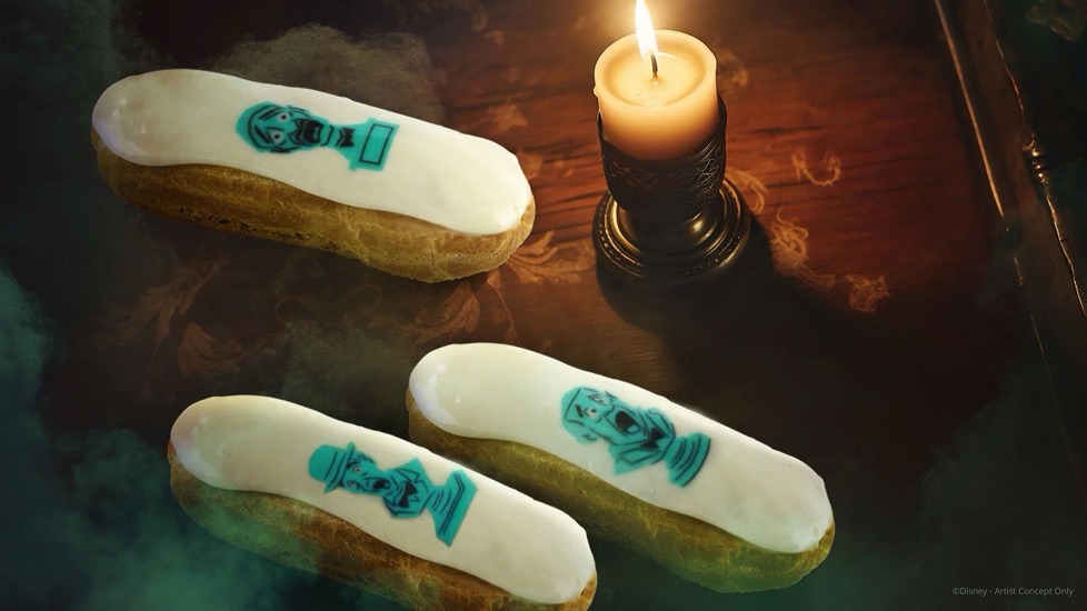 met vanille gevulde éclairs