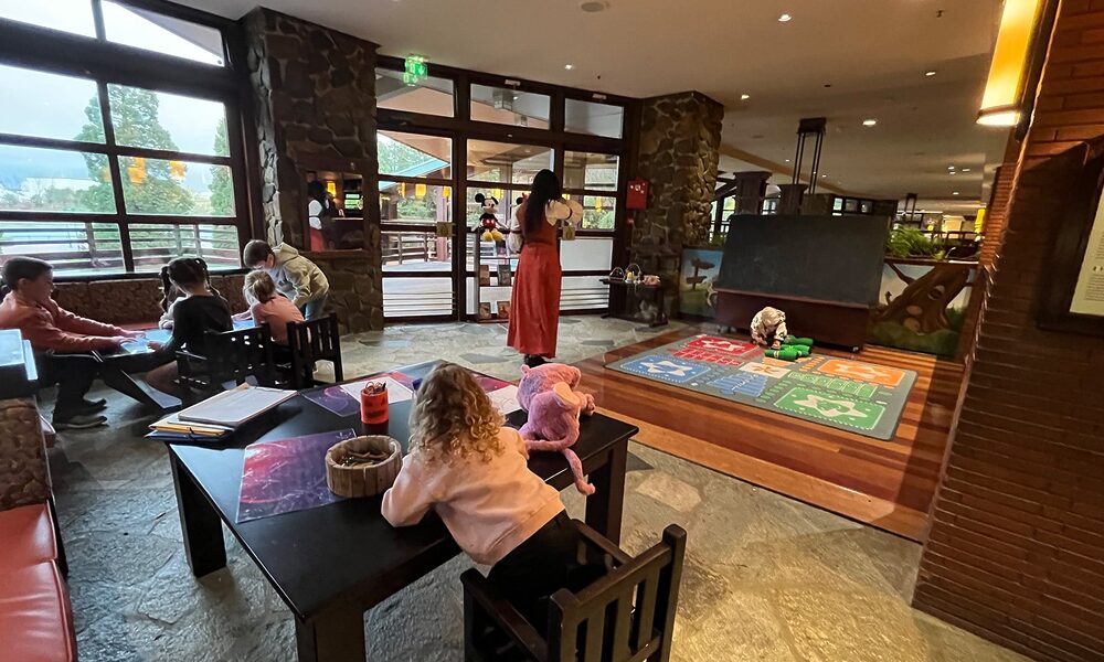 Kinderhoek Disney's Sequoia Lodge